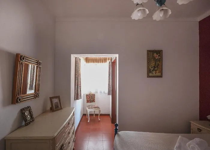 Of Pilgrims D'apulia Vandrarhem Apúlia