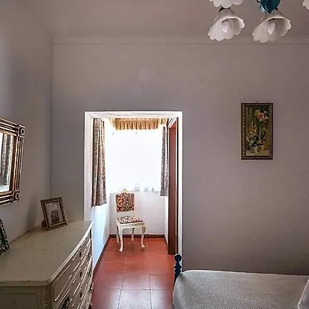 Of Pilgrims D'apulia *